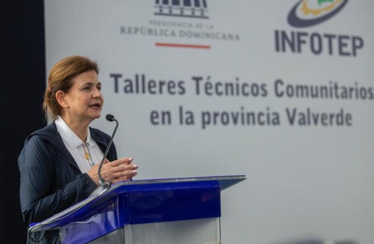 Gobierno inaugura obras en Valverde