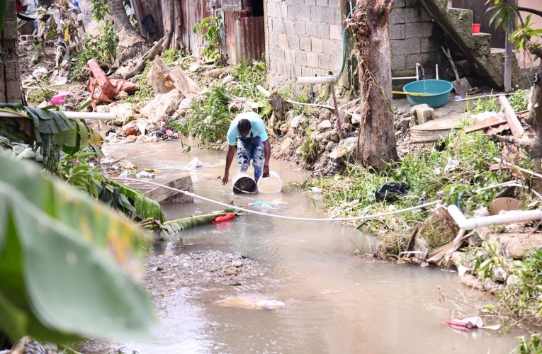 Salud Pública reitera a población evitar contacto con aguas estancadas para evitar leptospirosis