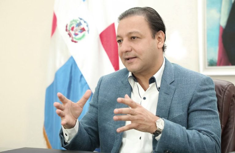 Abel Martínez hablará  tarde al país
