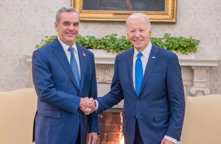 Luis Abinader recibe elogios de Joe Biden por su participación en la Cumbre de las Américas