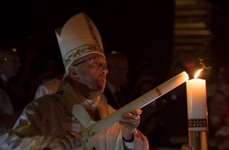 El Papa presidirá la Vigilia del Sábado Santo después de renunciar al via crucis