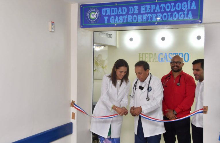 Cruz Jiminián inaugura moderna Unidad de Endoscopía y Hepatología